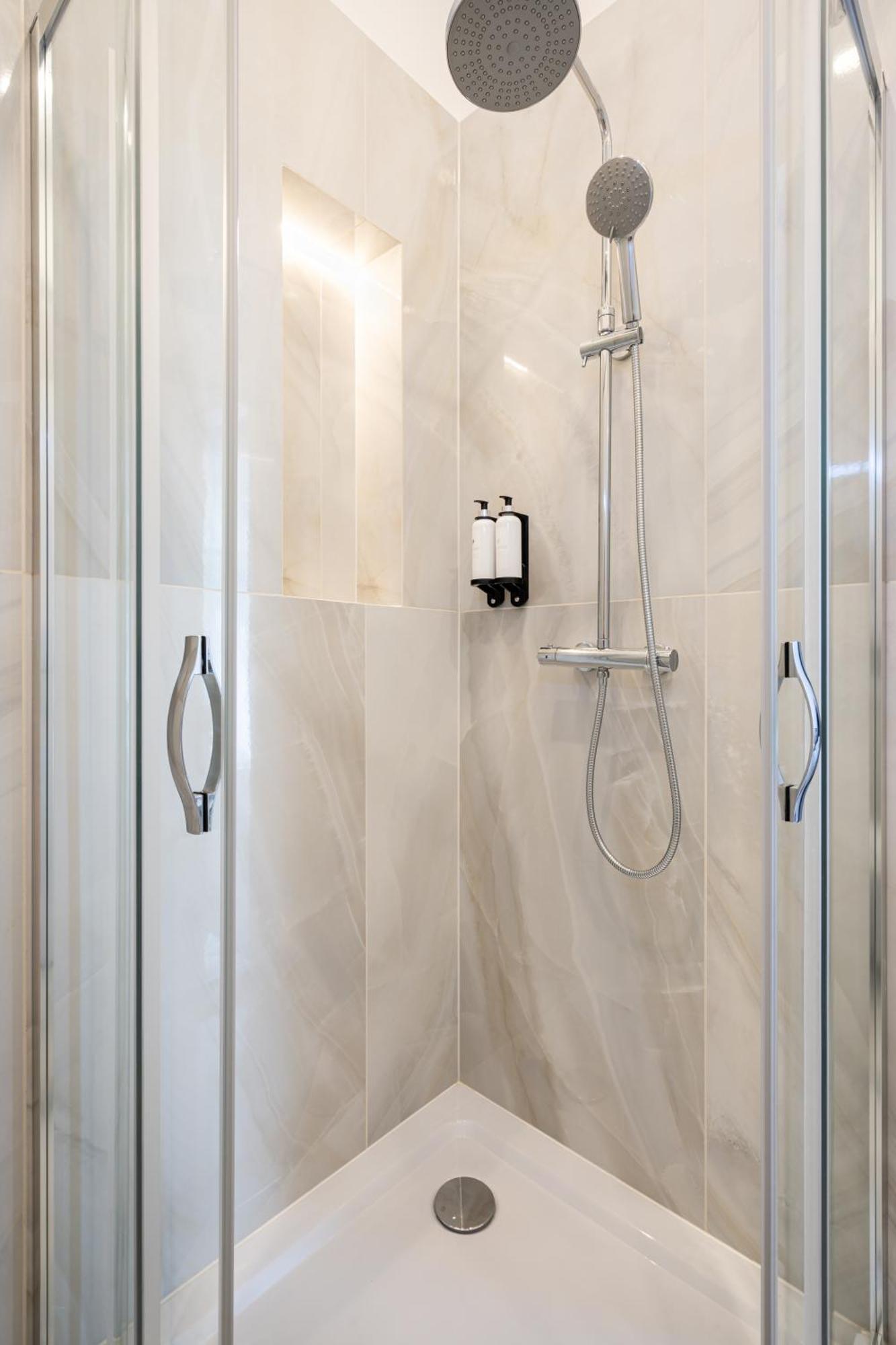 W30 - Wesselenyi Charming Apartment - Best Location By Bqa Βουδαπέστη Εξωτερικό φωτογραφία